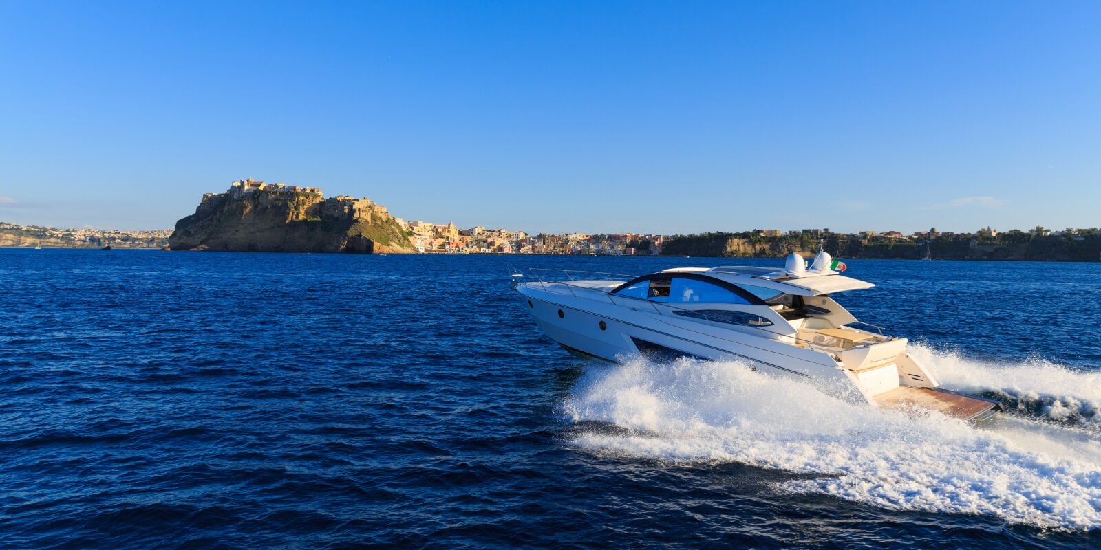 luxury yacht rental cannes